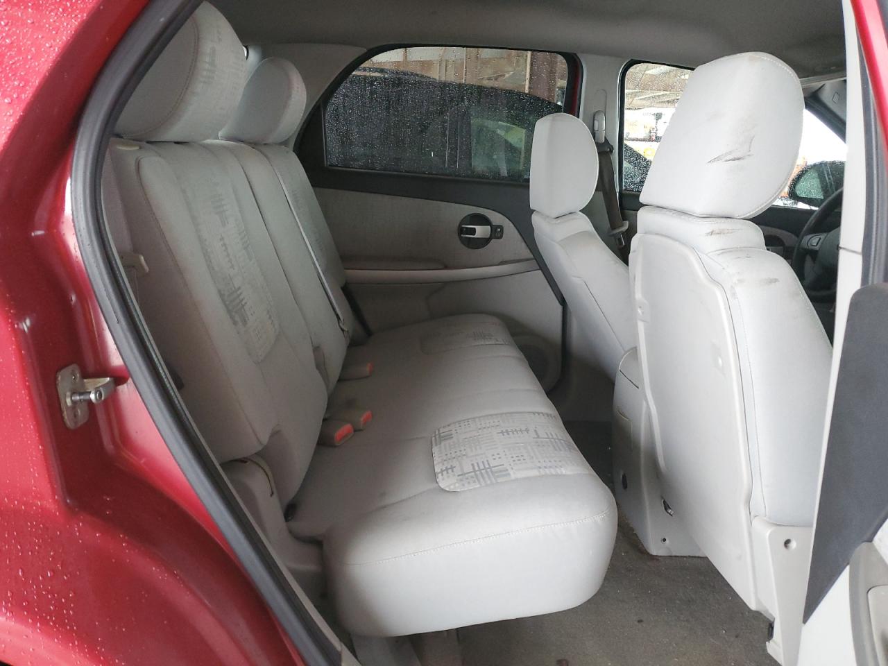 2005 Chevrolet Equinox - Image 11