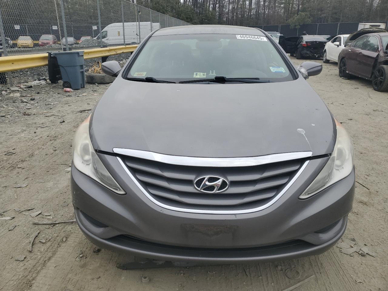2011 Hyundai Sonata - Image 5