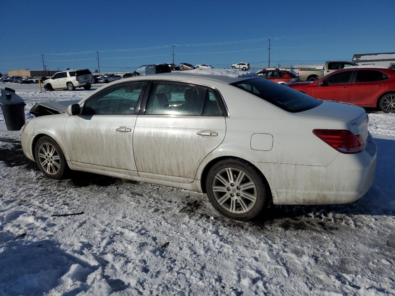 2005 Toyota Avalon - Image 2