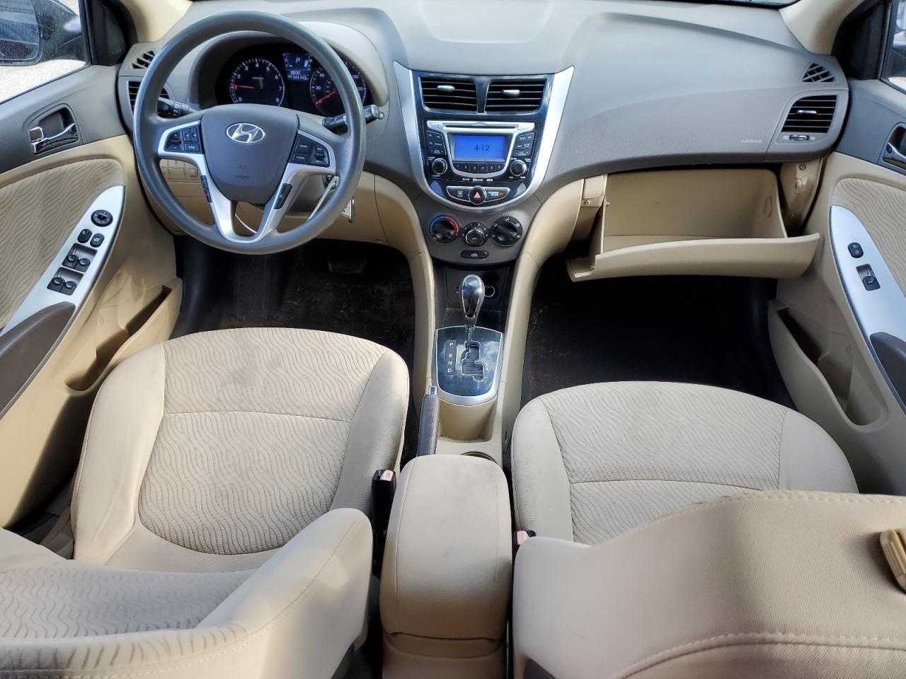 2013 Hyundai Accent - Image 8