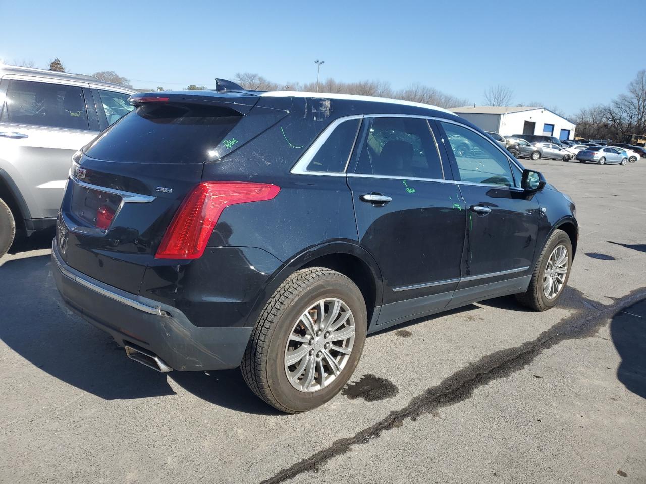 2017 Cadillac XT5 - Image 3