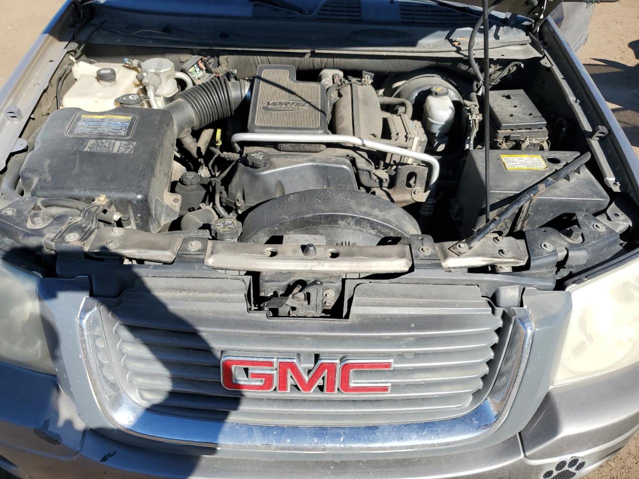 2005 GMC Envoy - Image 13