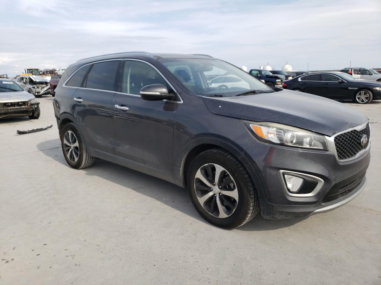 2016 Kia Sorento - Image 4