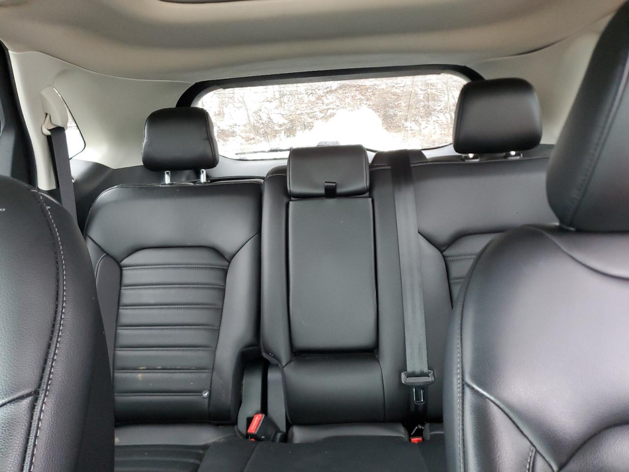 2020 Ford Edge - Image 10