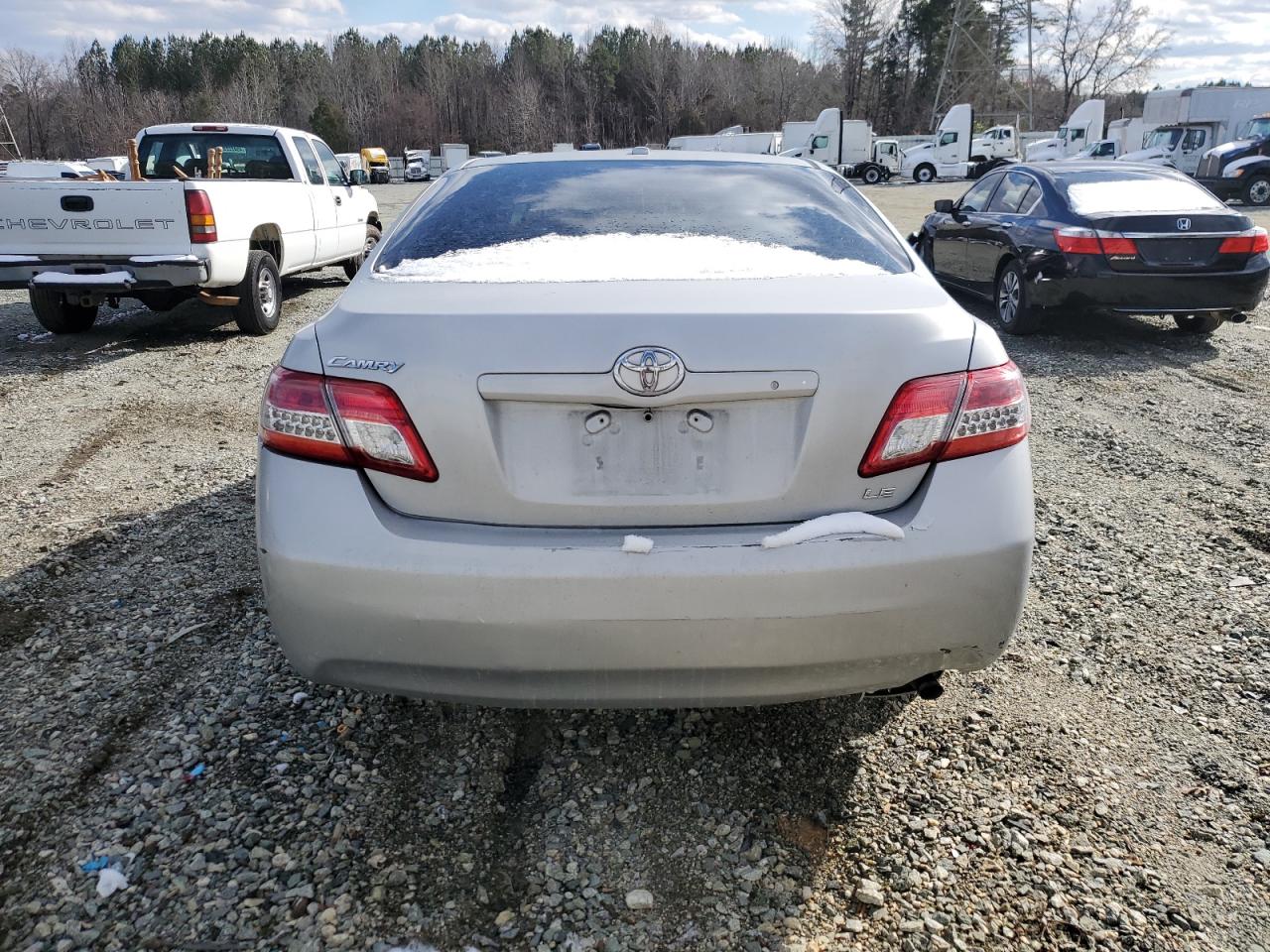 2011 Toyota Camry - Image 6