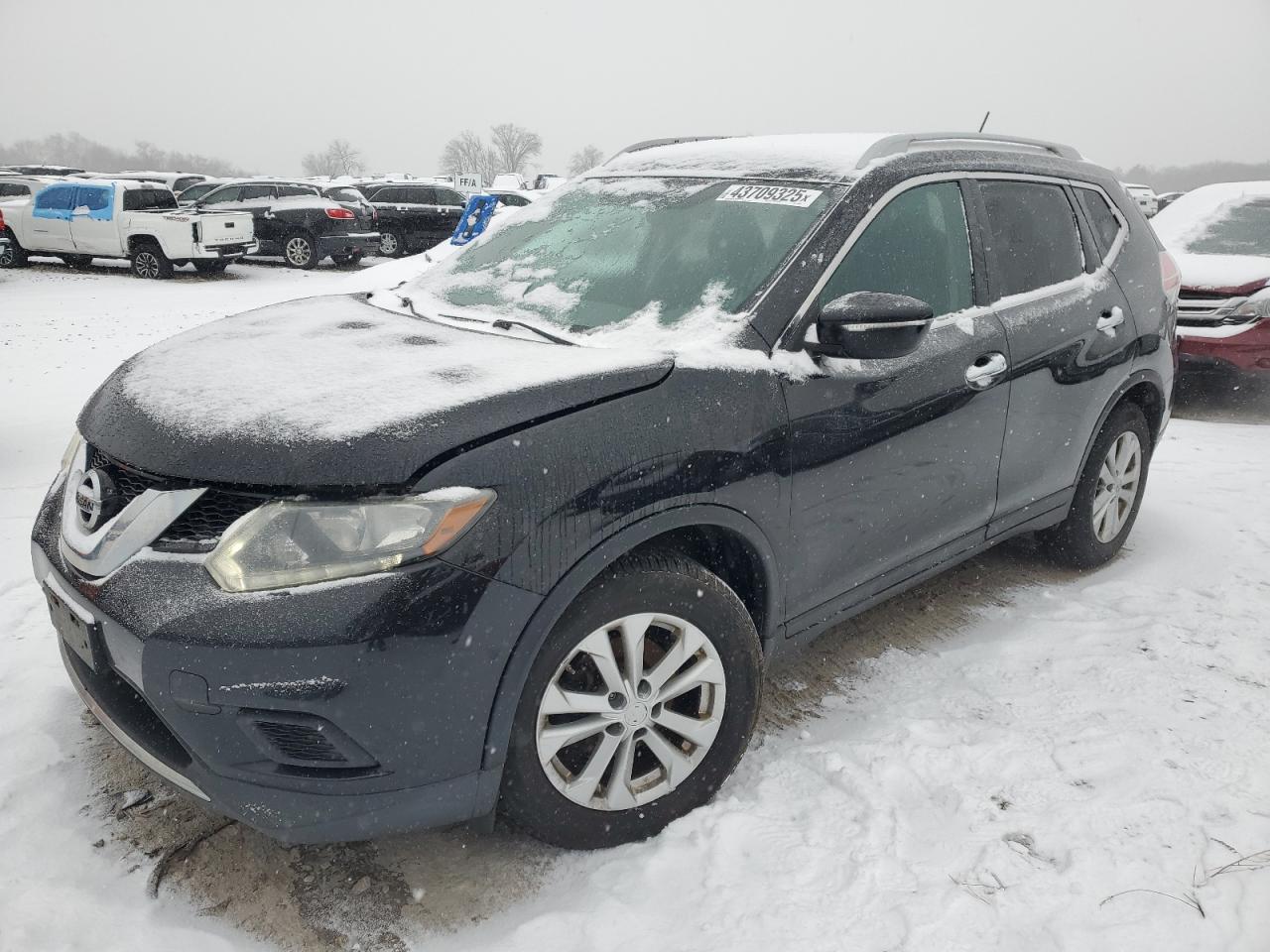 2015 Nissan Rogue - Image 1