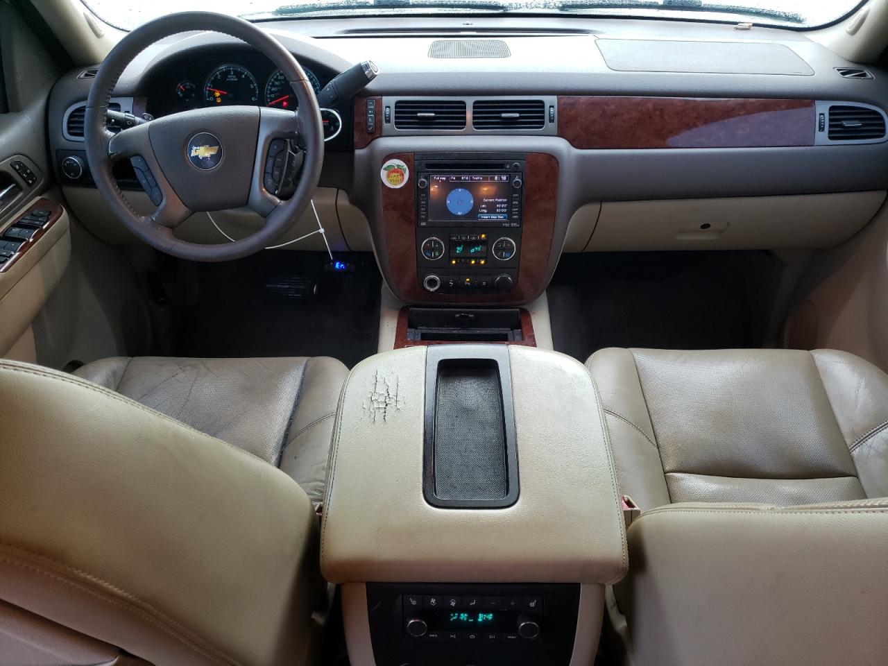 2011 Chevrolet Suburban - Image 8