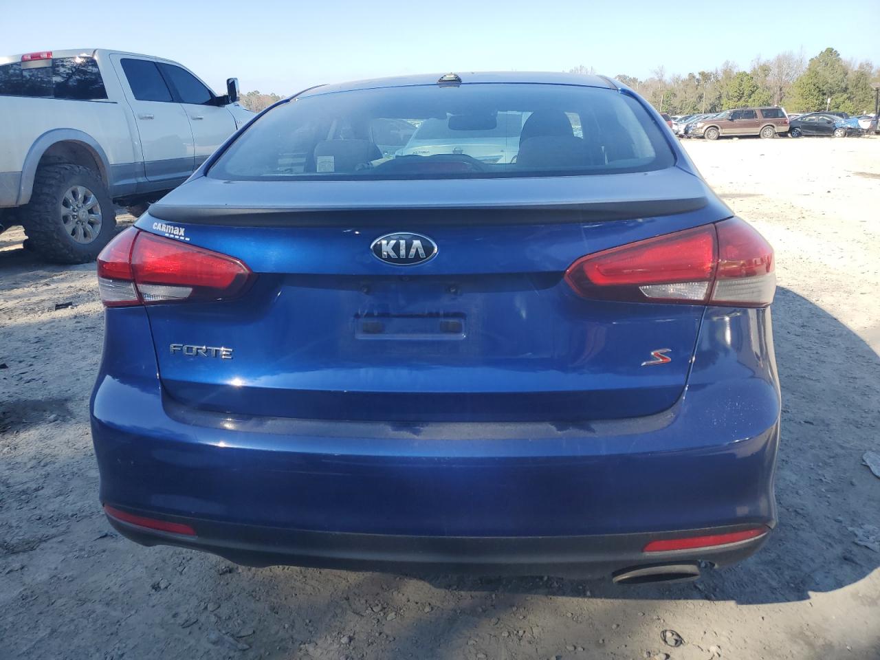 2017 Kia Forte - Image 6