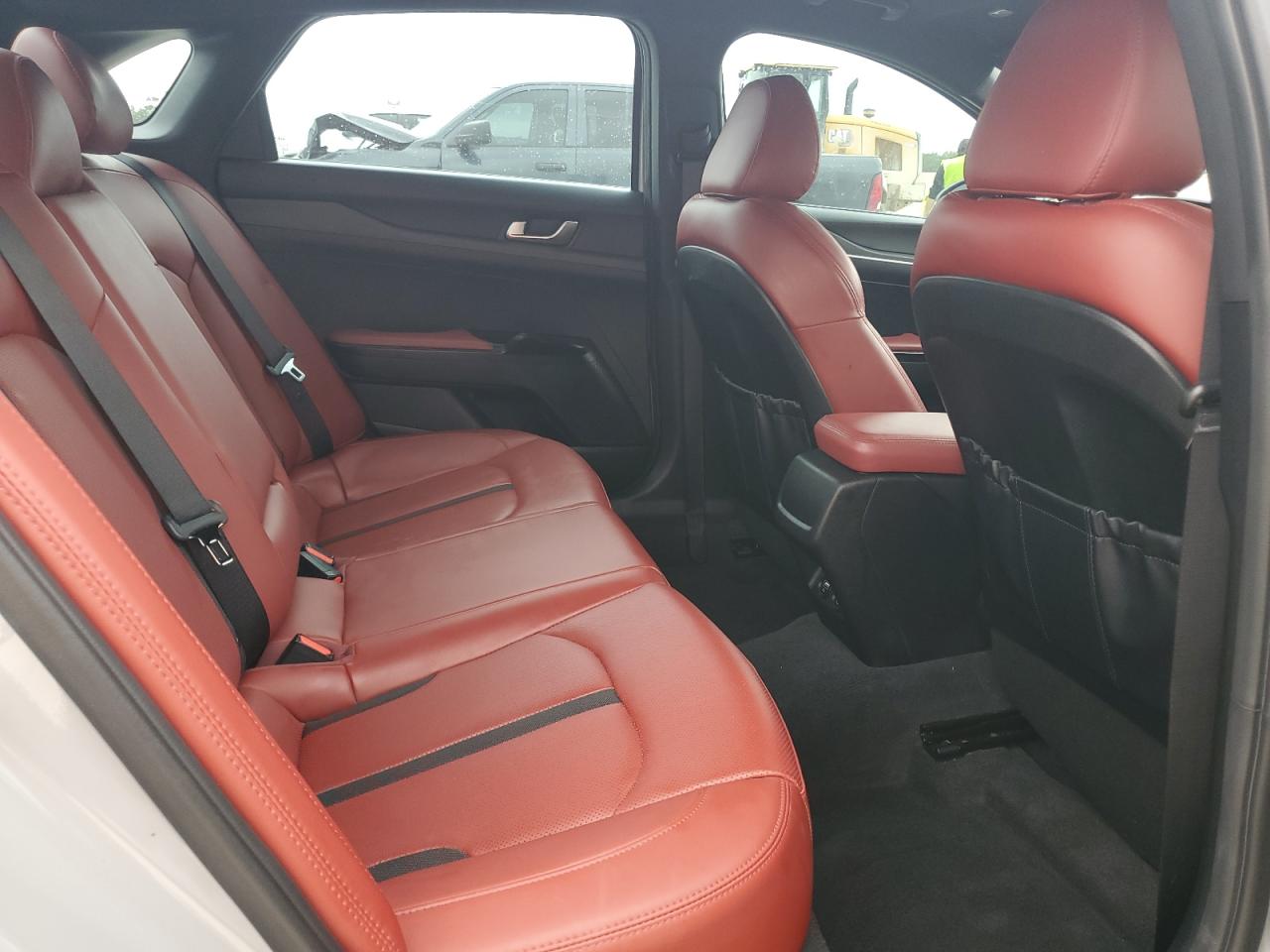 2023 Kia K5 - Image 10