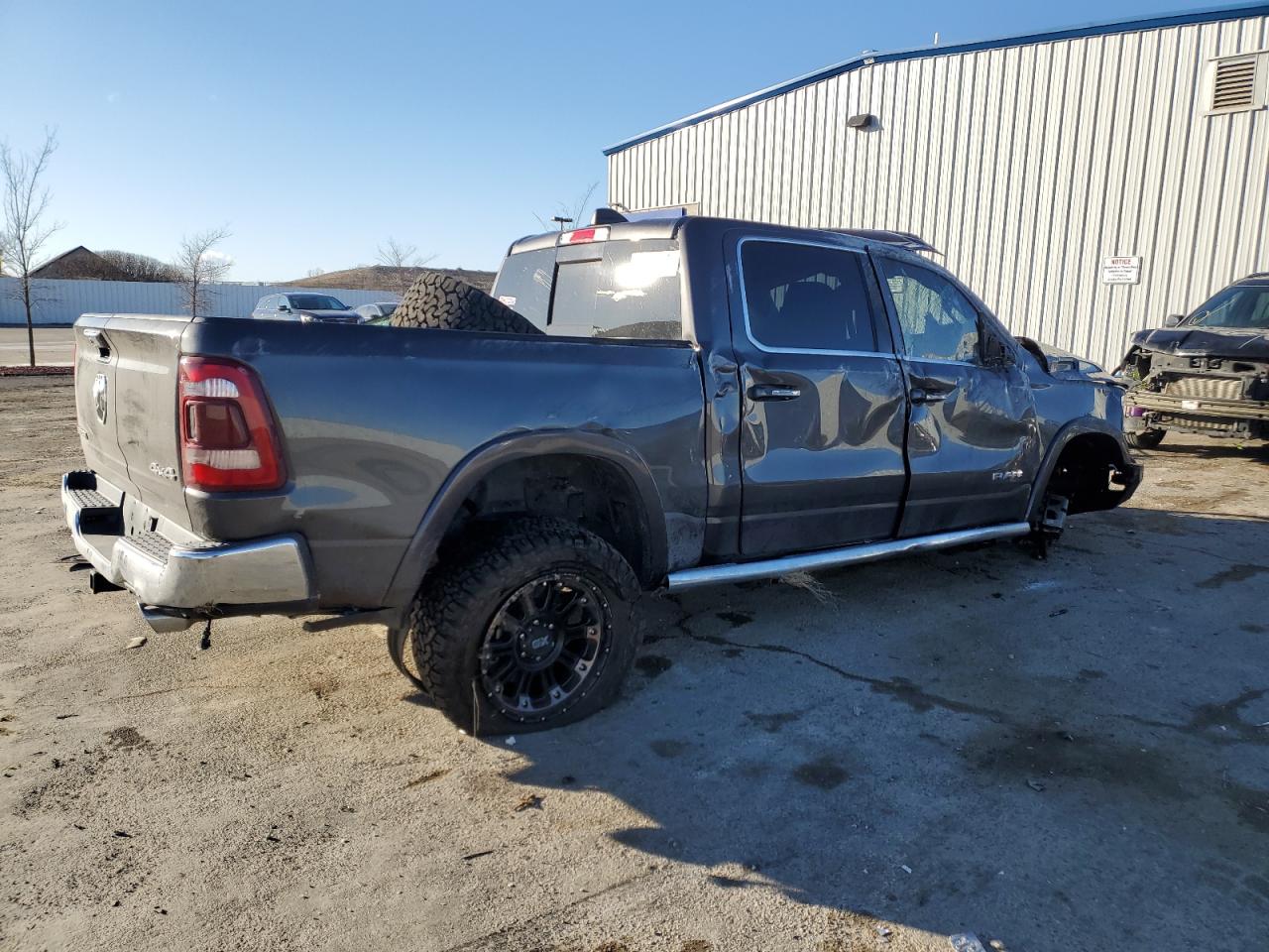 2020 RAM 1500 - Image 3