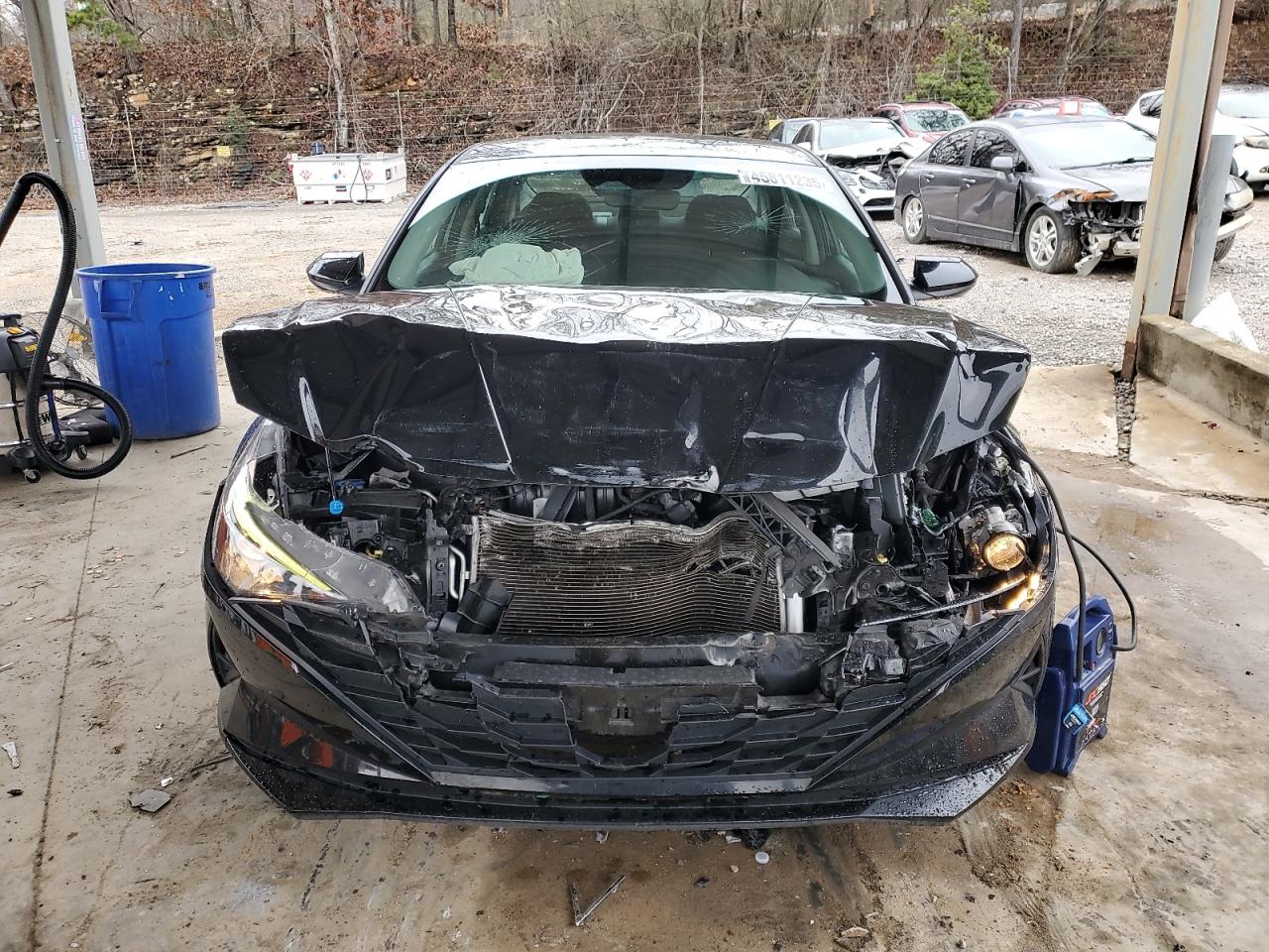 2021 Hyundai Elantra - Image 5
