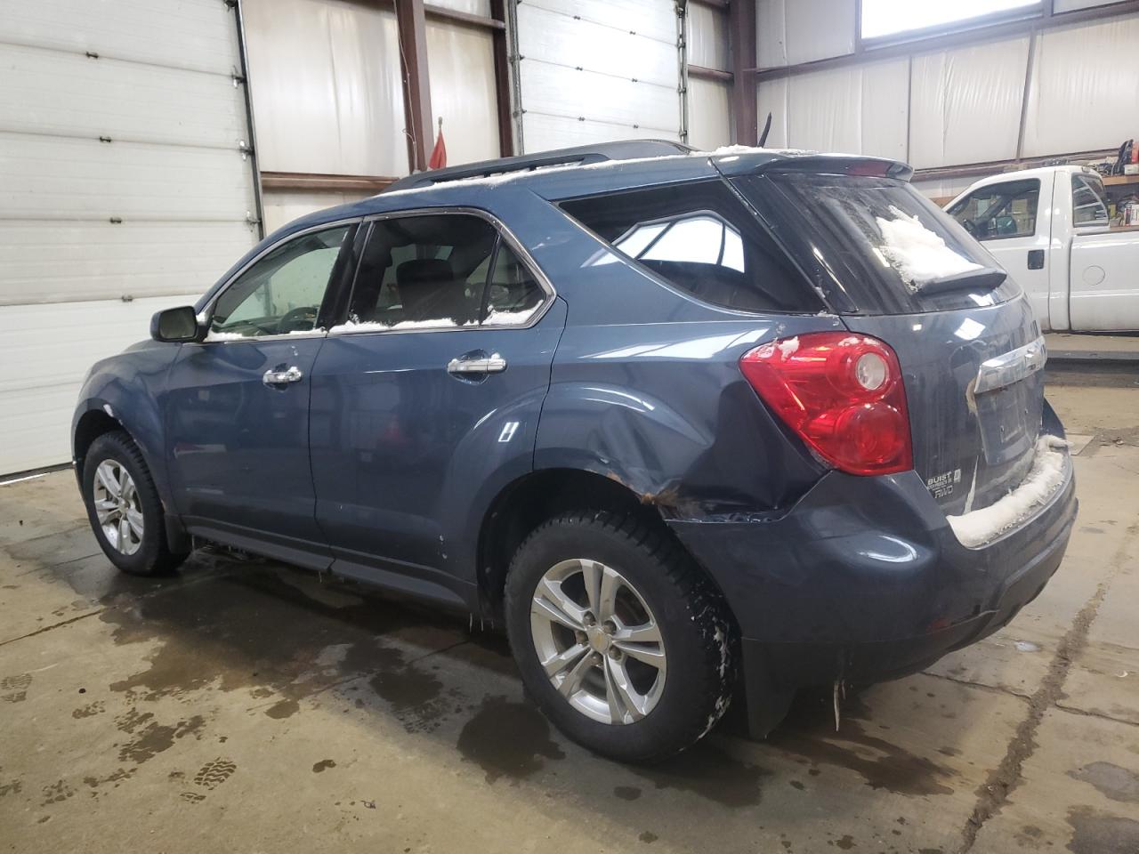 2011 Chevrolet Equinox - Image 2