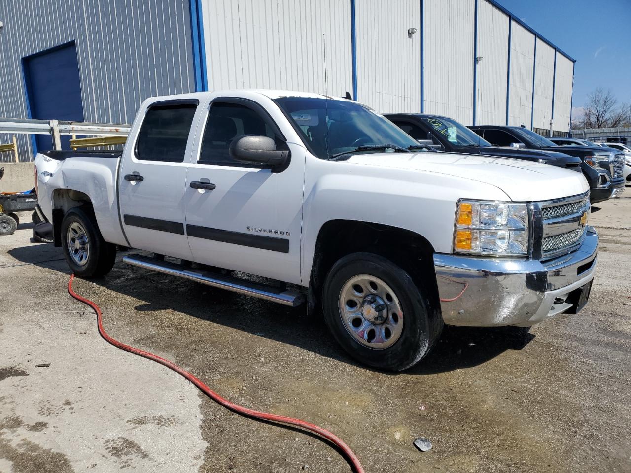 2013 Chevrolet Silverado - Image 4