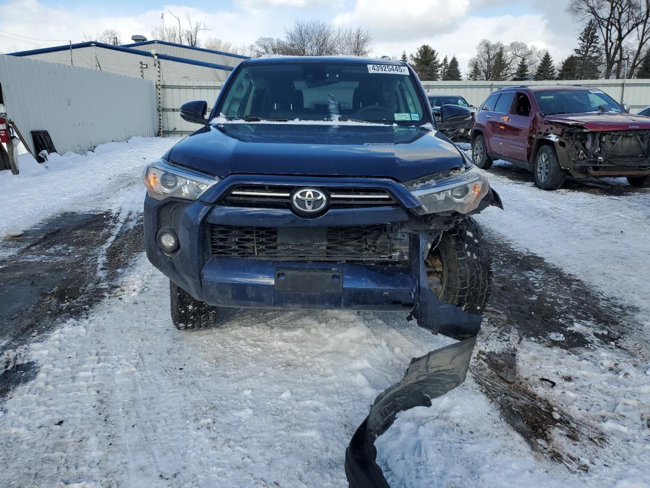 2021 Toyota 4Runner - Image 5