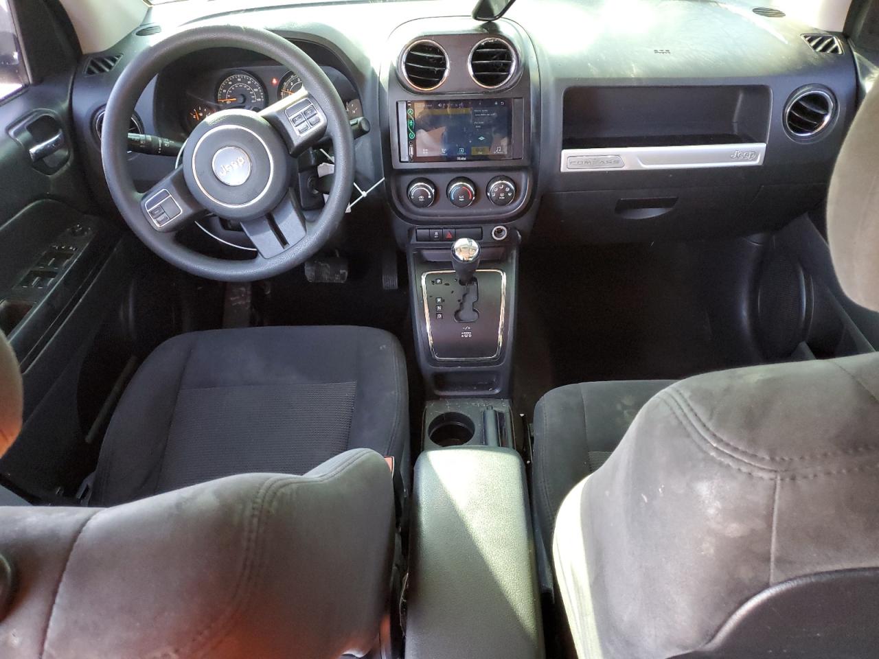 2016 Jeep Compass - Image 8