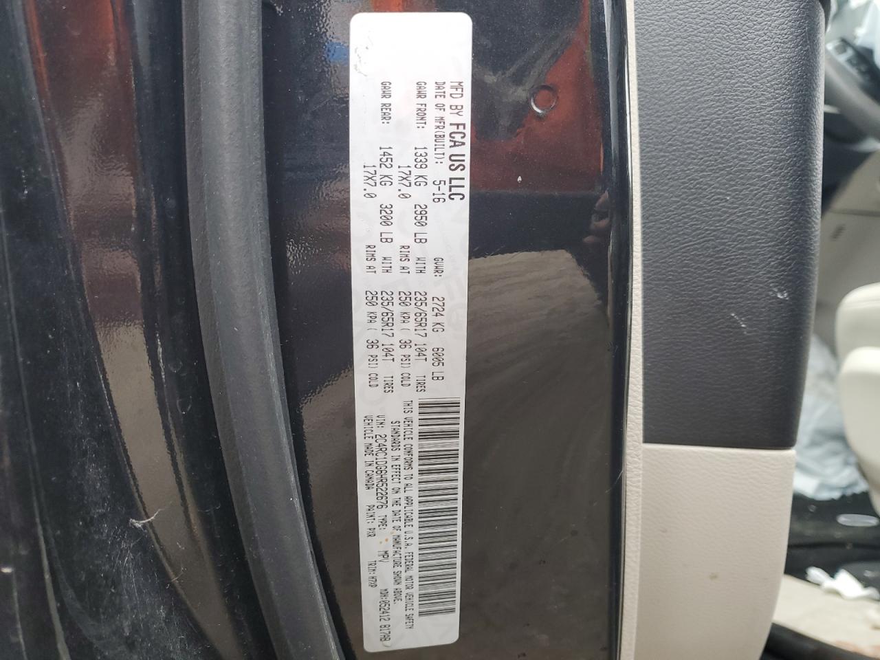2017 Chrysler Pacifica - Image 16