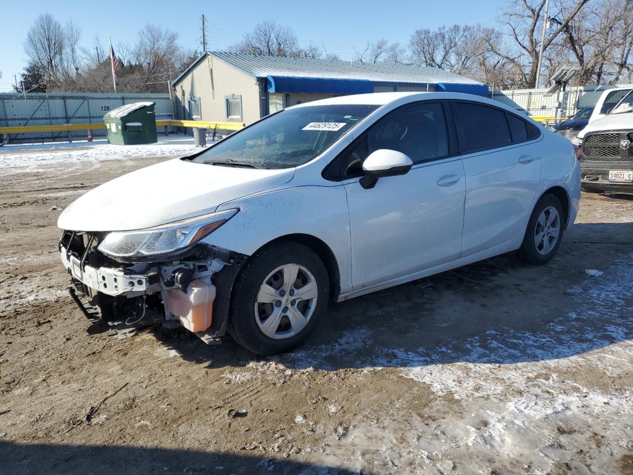 2018 Chevrolet Cruze Ls for Sale in Wichita, KS - Front End