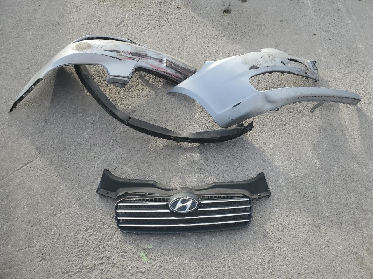 2009 Hyundai Accent - Image 12