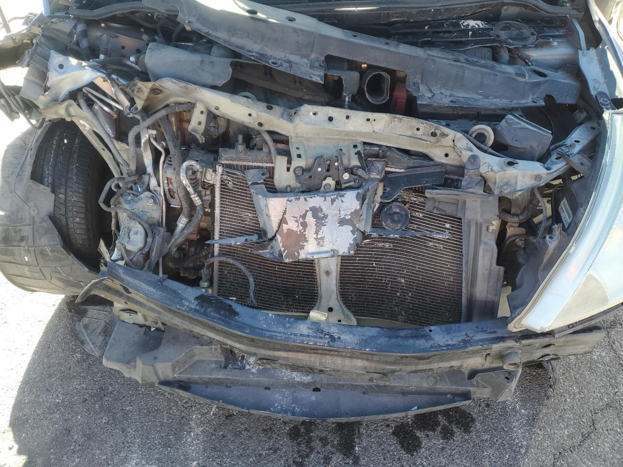 2010 Nissan Versa - Image 11
