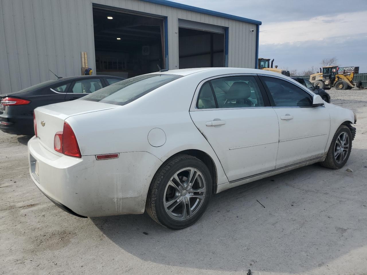 2010 Chevrolet Malibu - Image 3