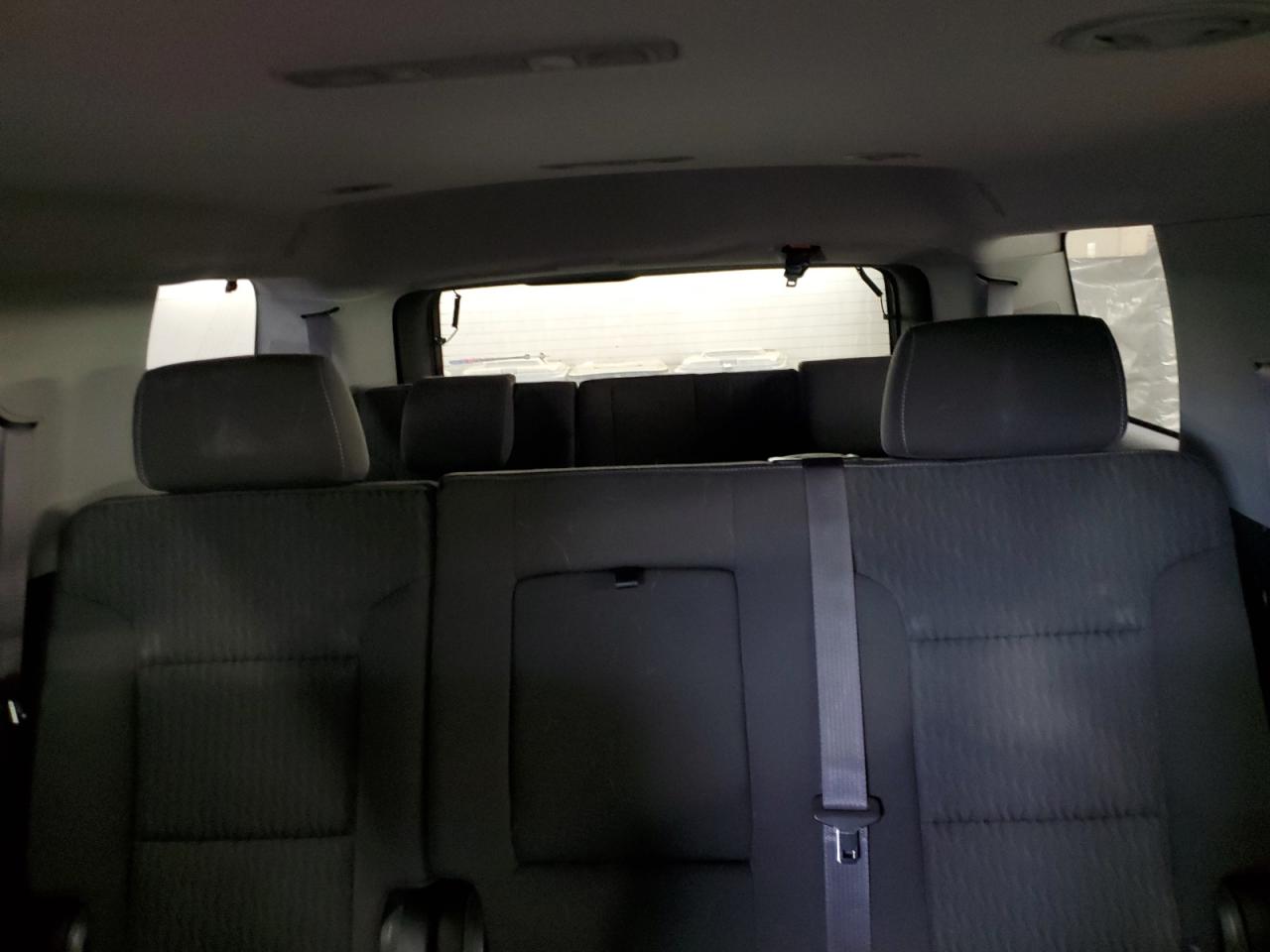 2017 GMC Yukon - Image 10