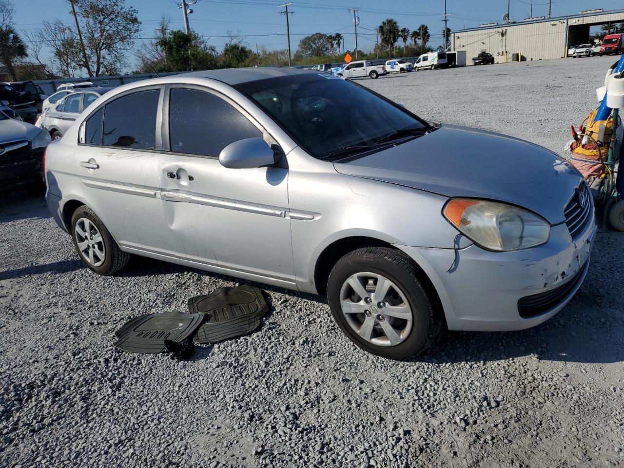 2008 Hyundai Accent - Image 4