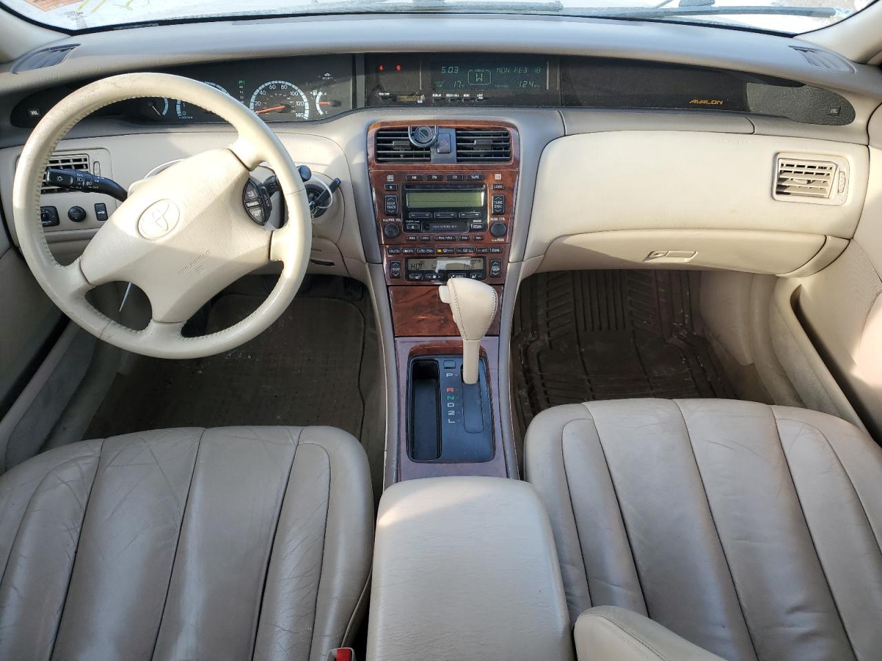 2001 Toyota Avalon - Image 8