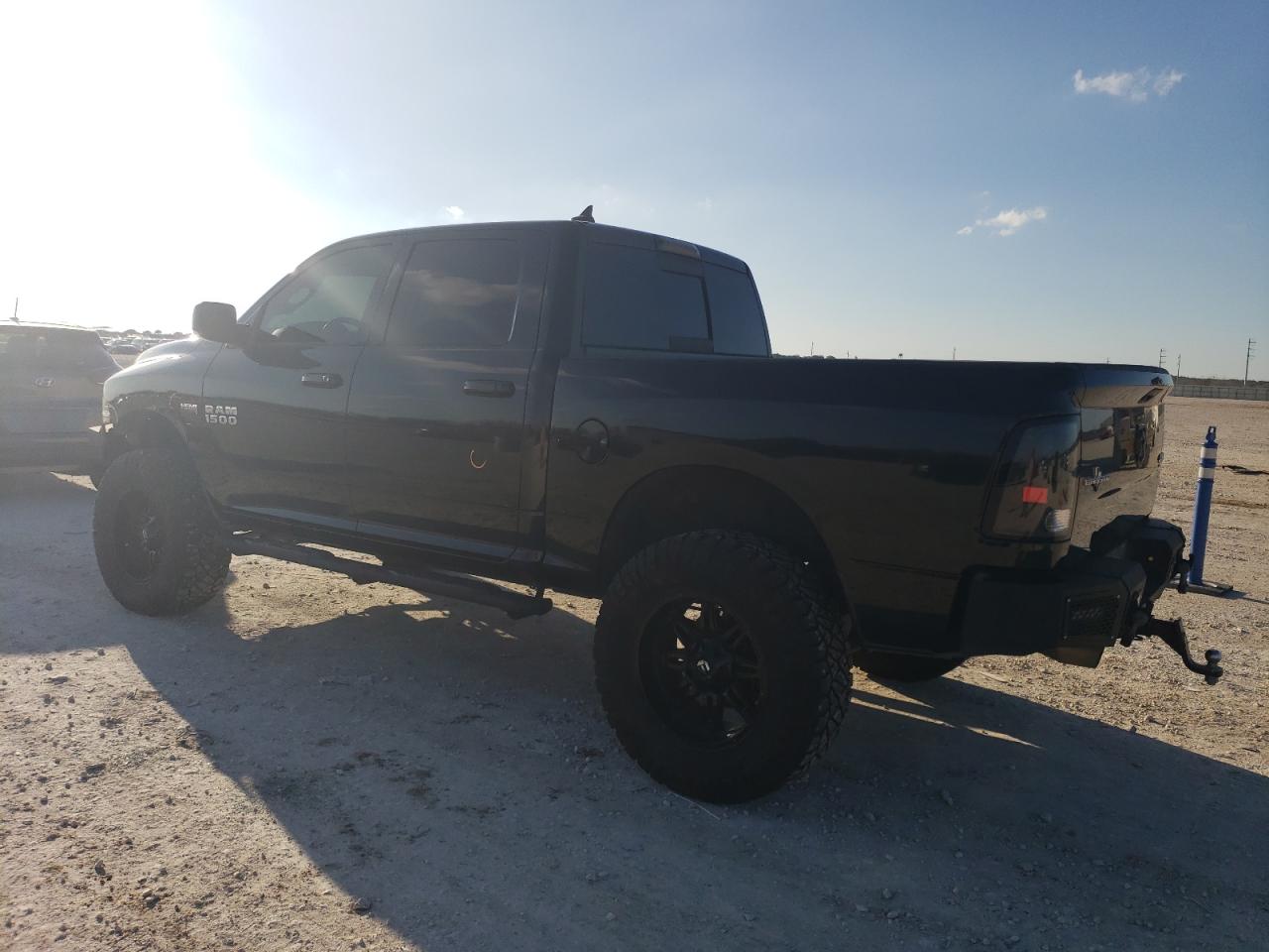 2015 RAM 1500 - Image 2