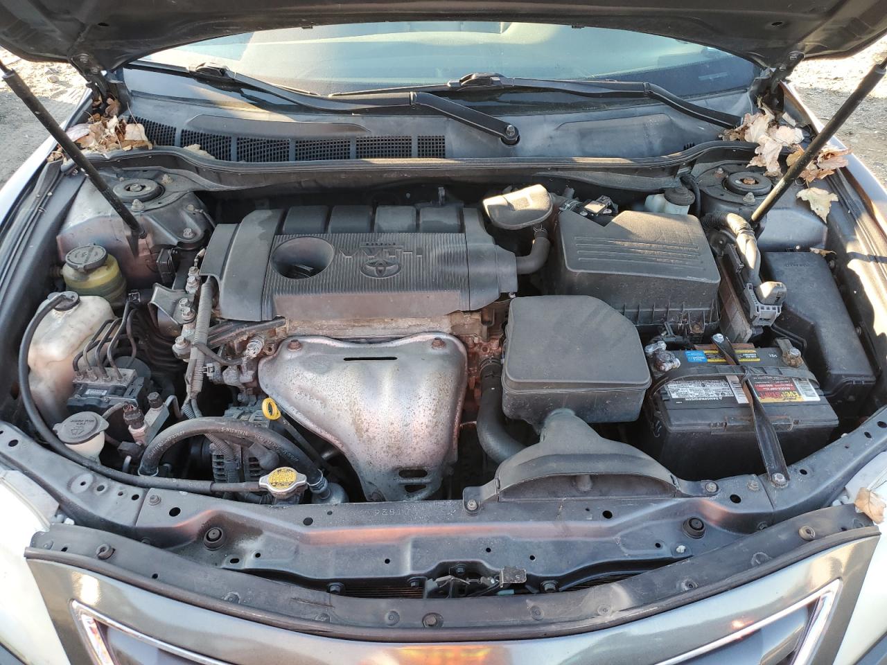 2011 Toyota Camry - Image 11