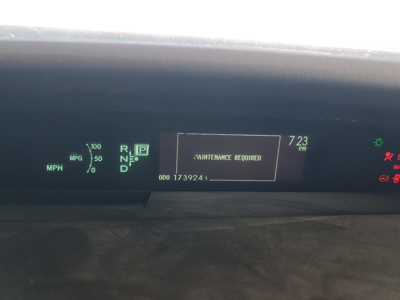 2012 Toyota Prius - Image 9