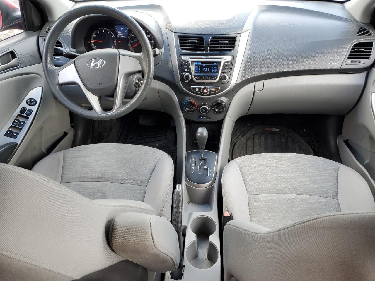 2016 Hyundai Accent - Image 8