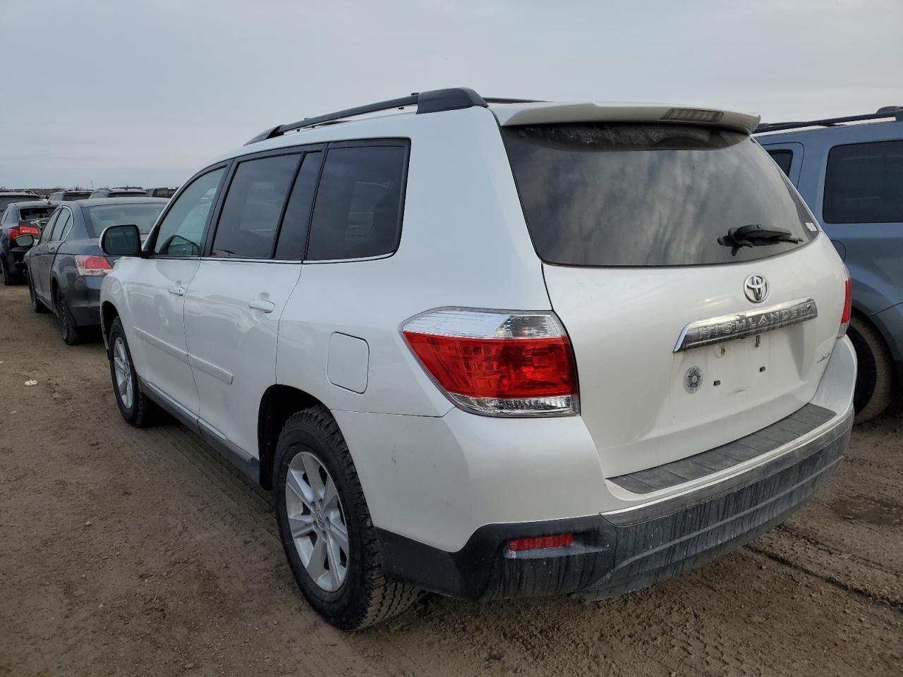 2011 Toyota Highlander - Image 2