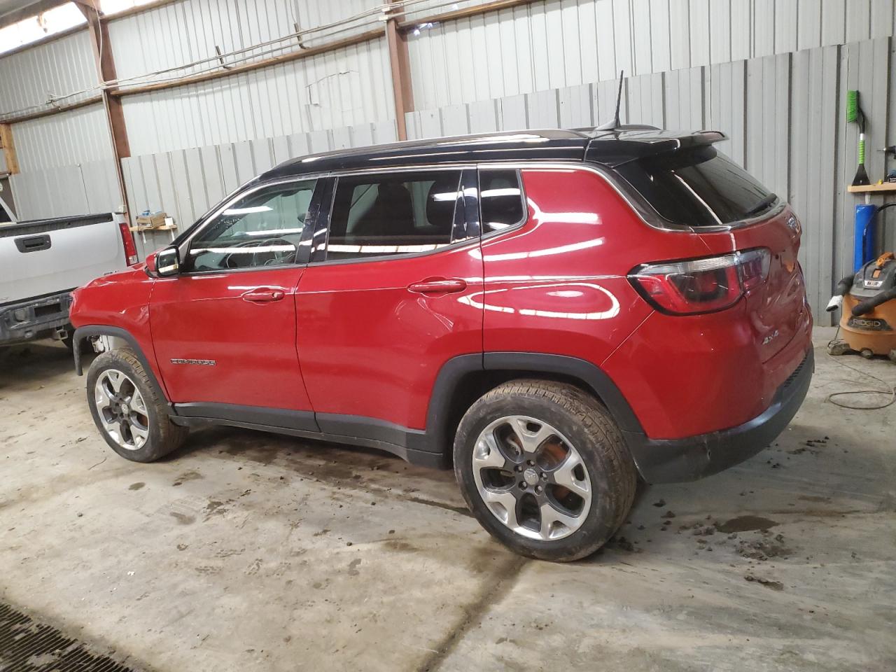 2017 Jeep Compass - Image 2