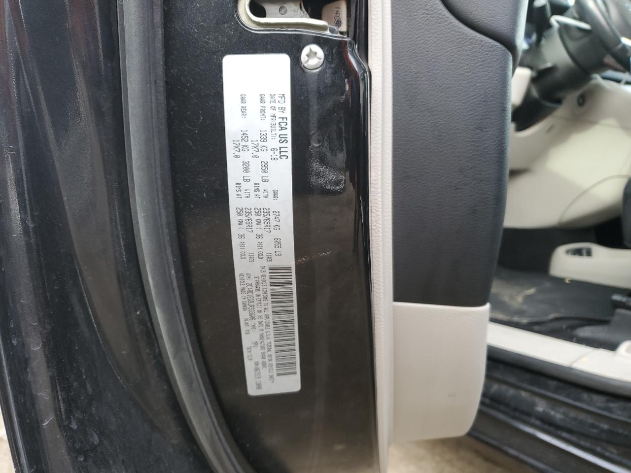 2018 Chrysler Pacifica - Image 15