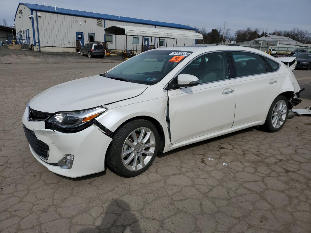 2013 Toyota Avalon - Image 1