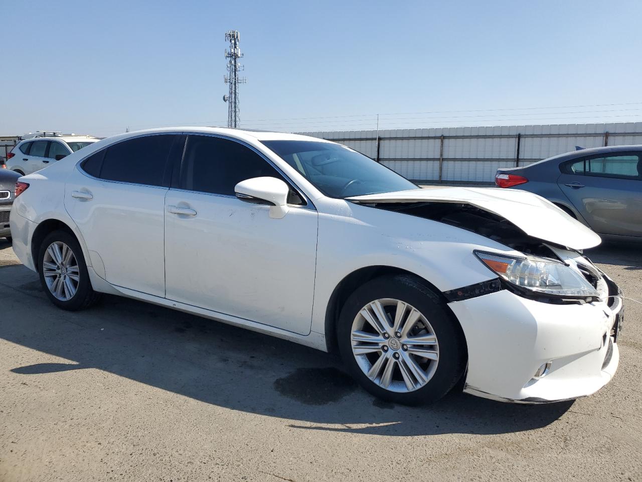 2014 Lexus ES - Image 4