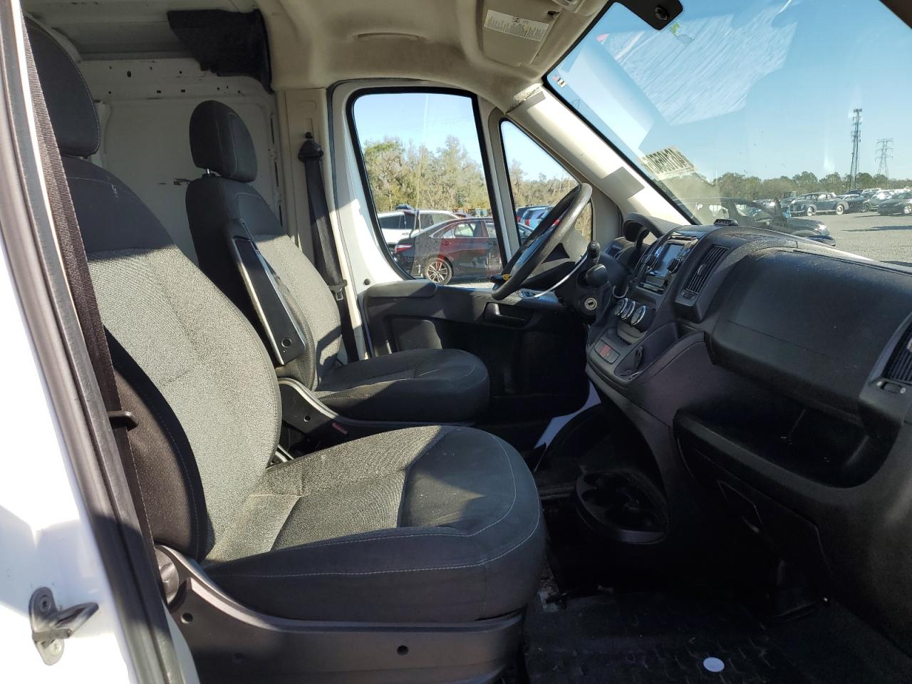 2017 RAM ProMaster City - Image 11