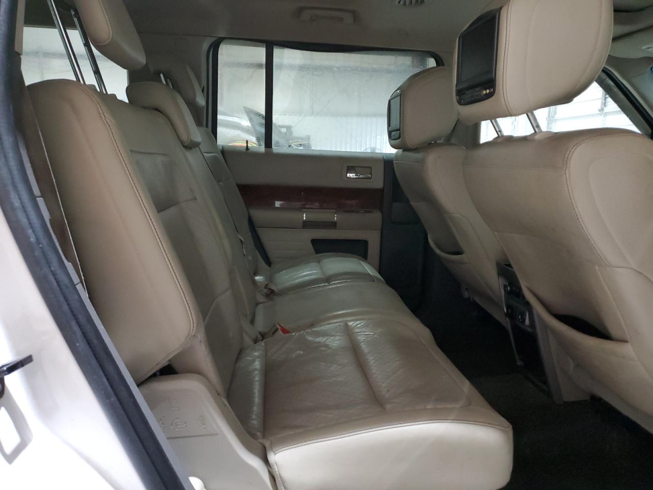 2011 Ford Flex - Image 12