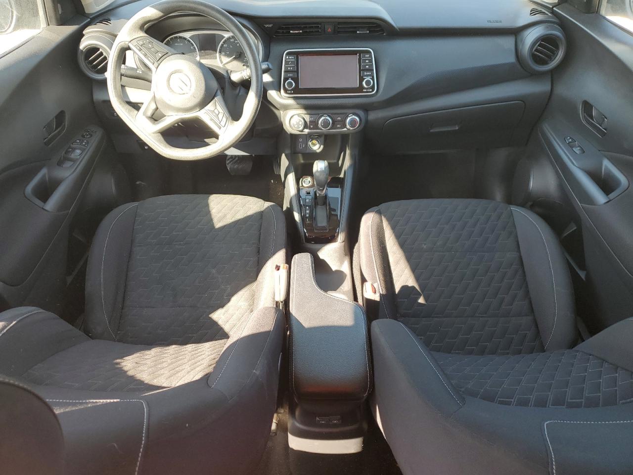 2022 Nissan Kicks - Image 8