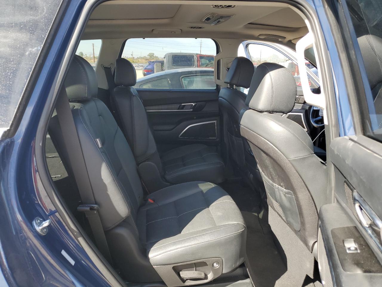 2023 Kia Telluride - Image 10