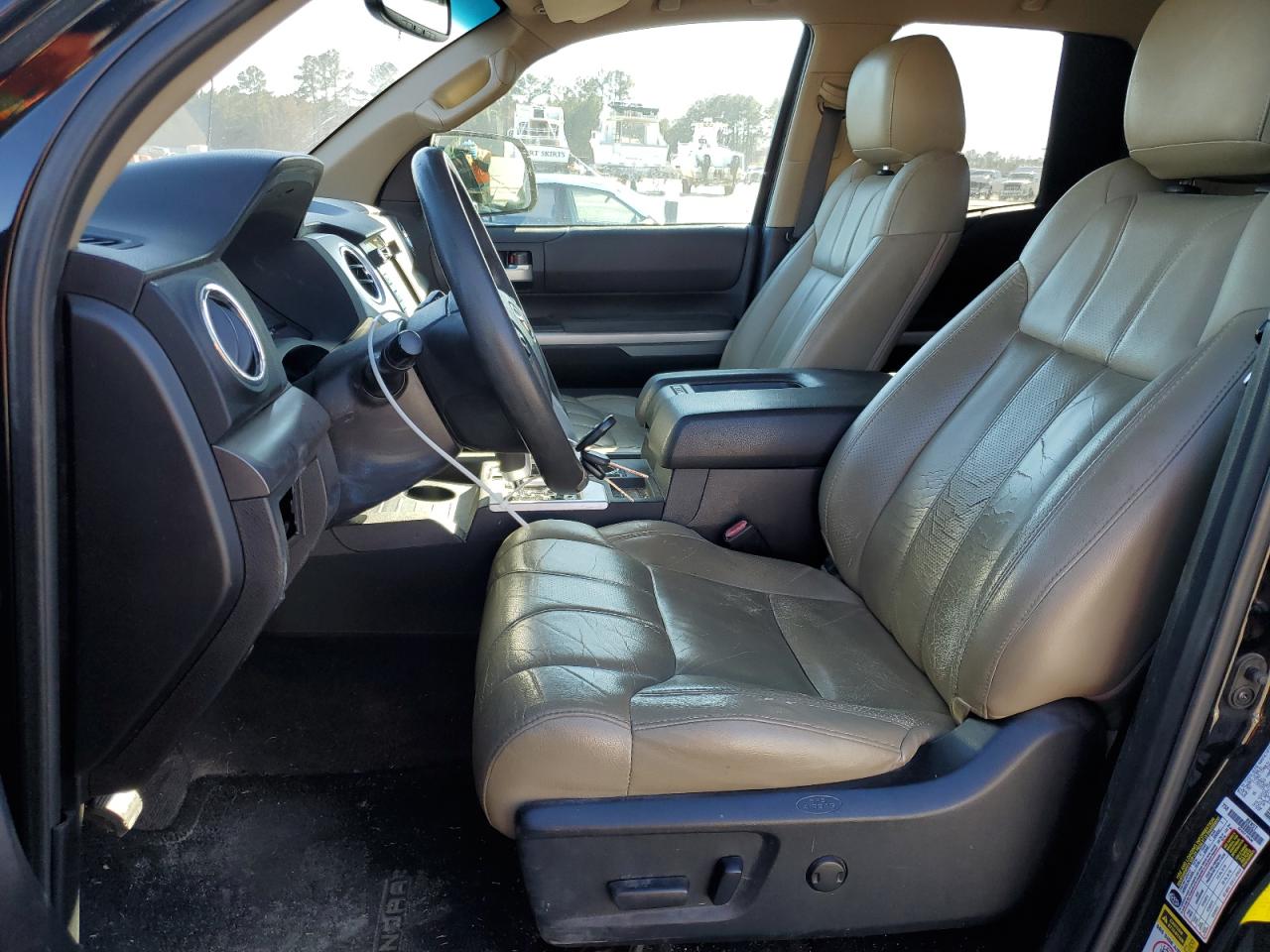 2015 Toyota Tundra - Image 7