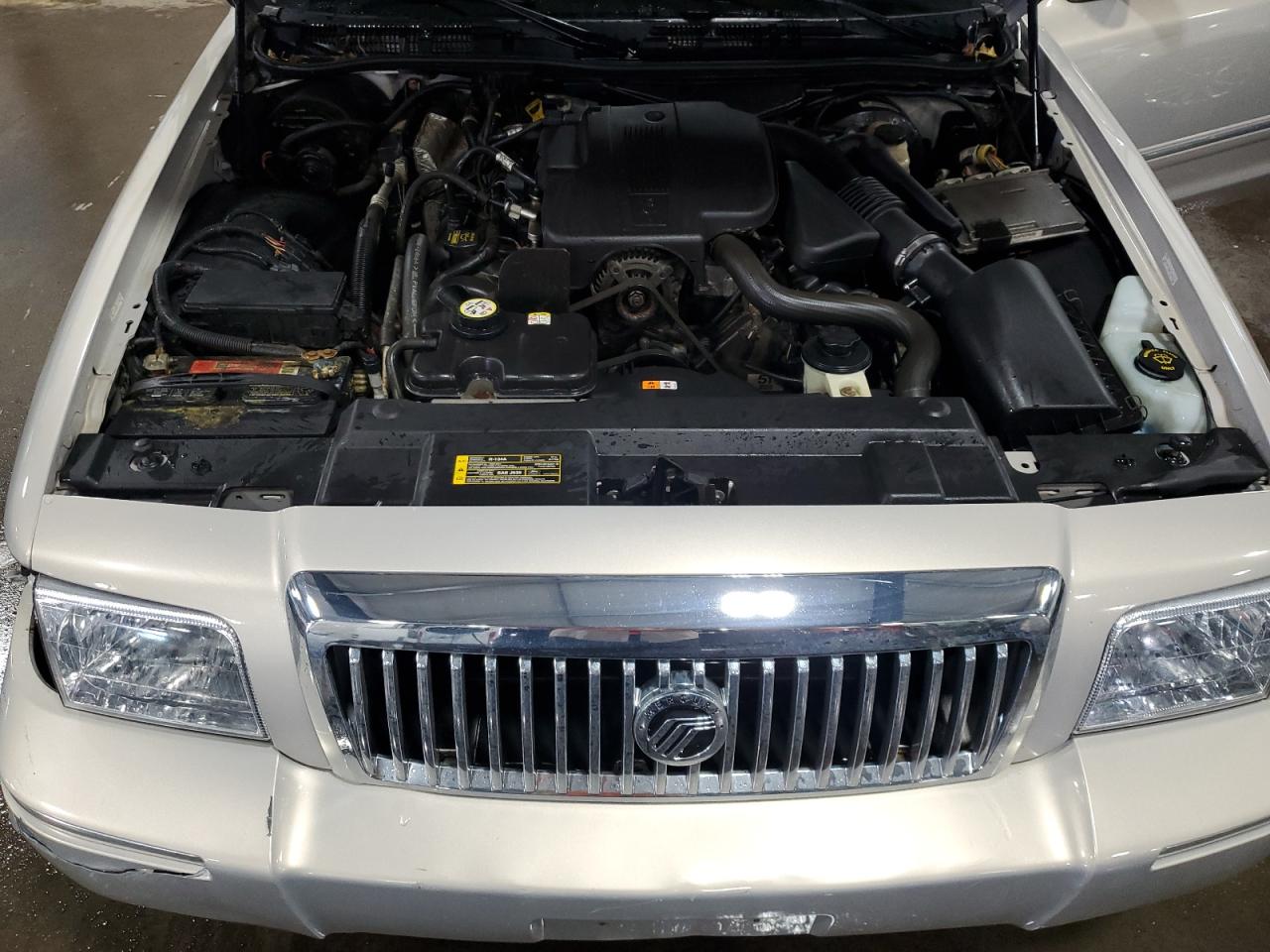 2009 Mercury Grand Marquis - Image 11