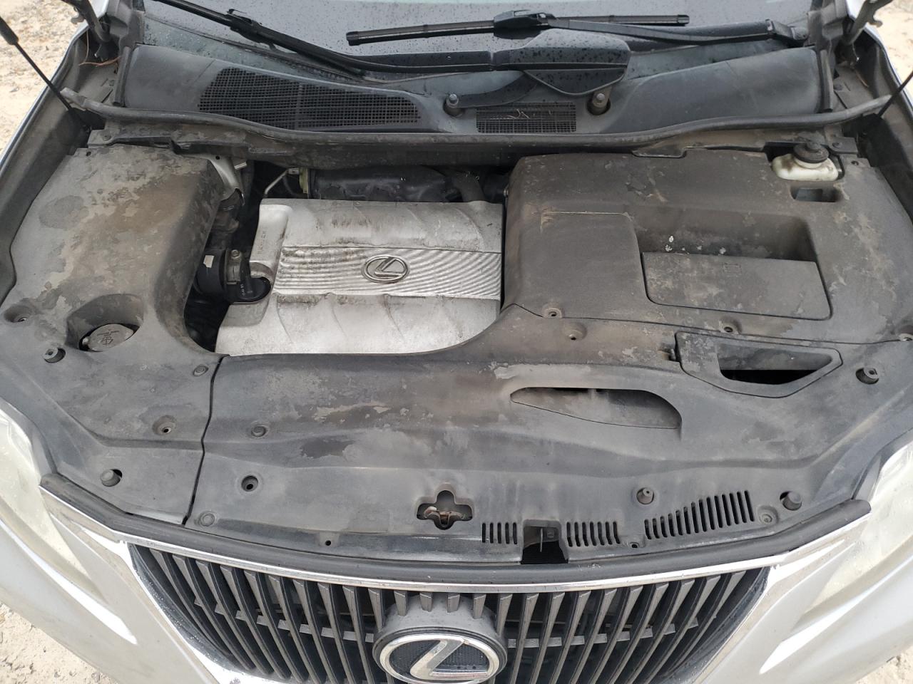 2010 Lexus RX - Image 14