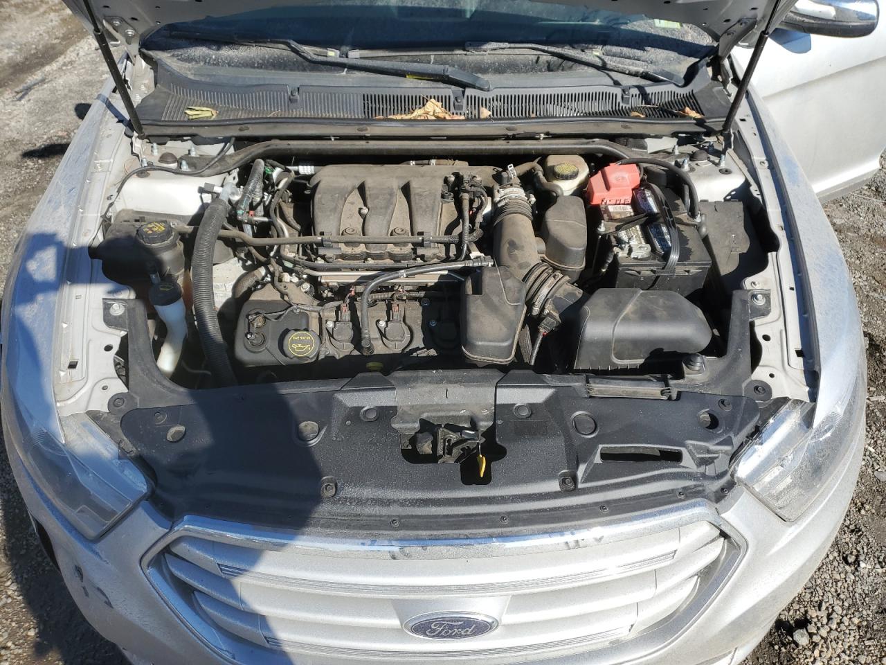 2014 Ford Taurus - Image 11