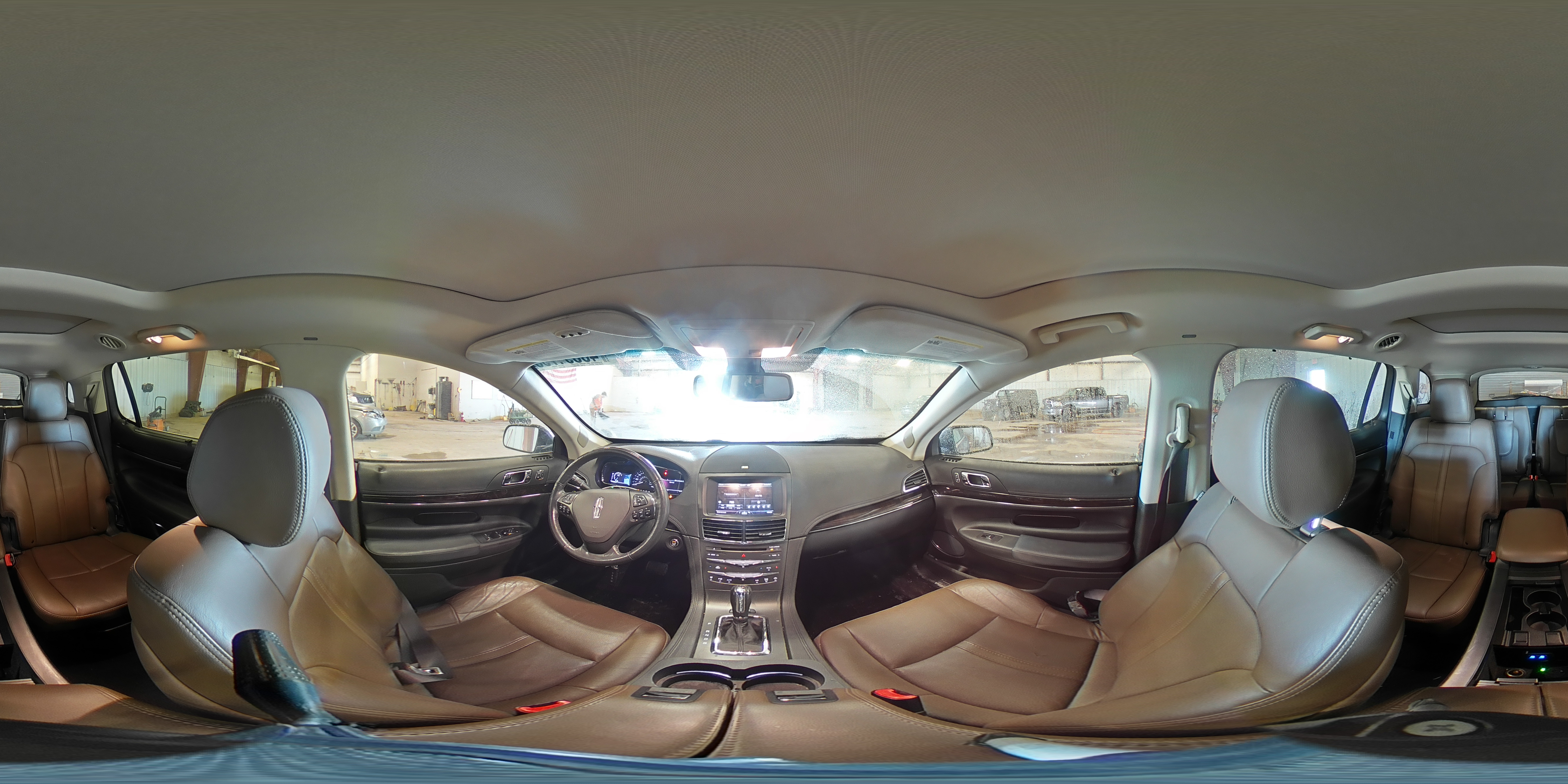 2013 Lincoln MKT - Image 14