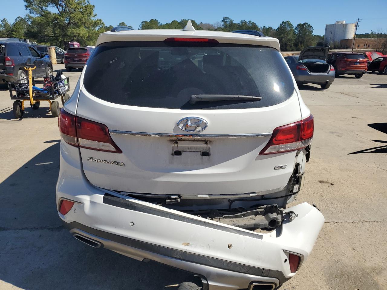 2017 Hyundai Santa Fe - Image 6