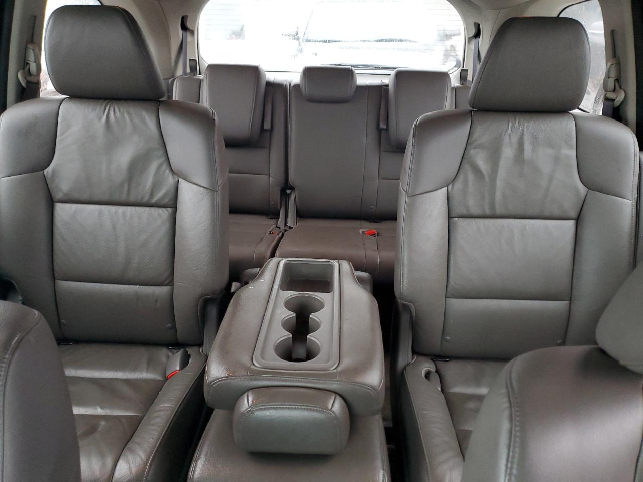 2011 Honda Odyssey - Image 10