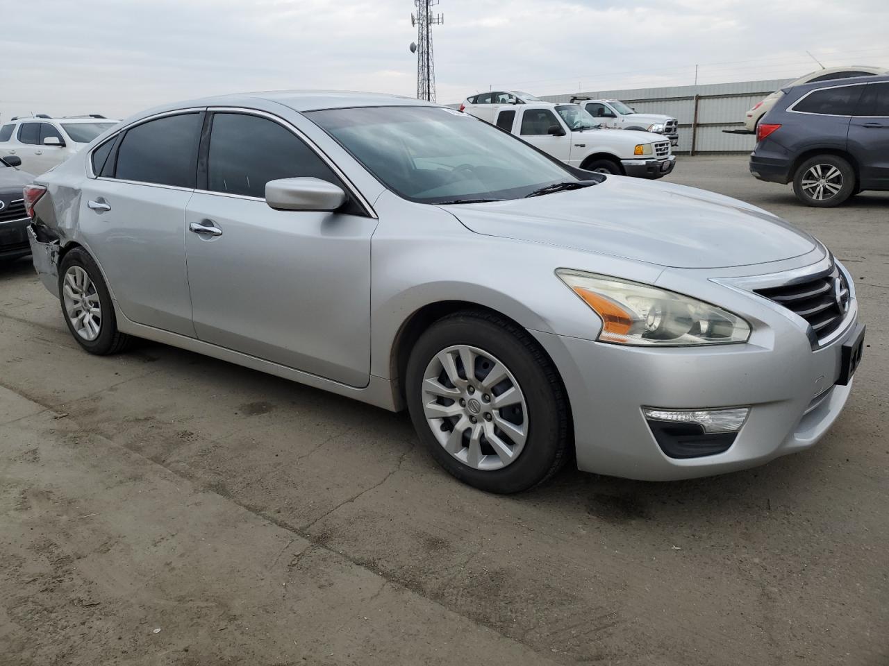 2015 Nissan Altima - Image 4