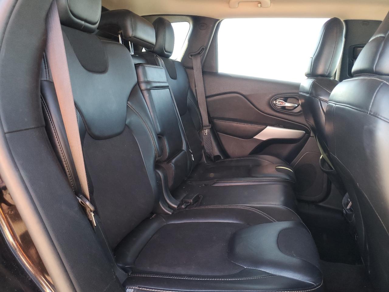 2018 Jeep Grand Cherokee - Image 11