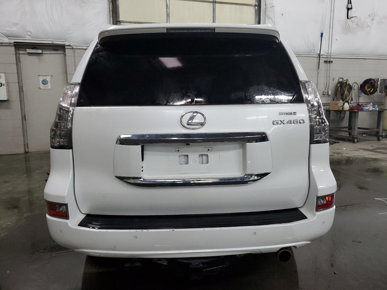2014 Lexus GX - Image 6